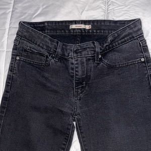 Levi 711 Skinny Jeans in Black